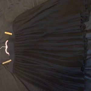 Plus-Sized Chiffon Pleated Black Skirt
